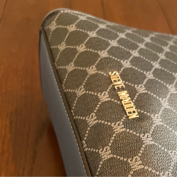 Steve Madden Purse - Picture 3 of 4